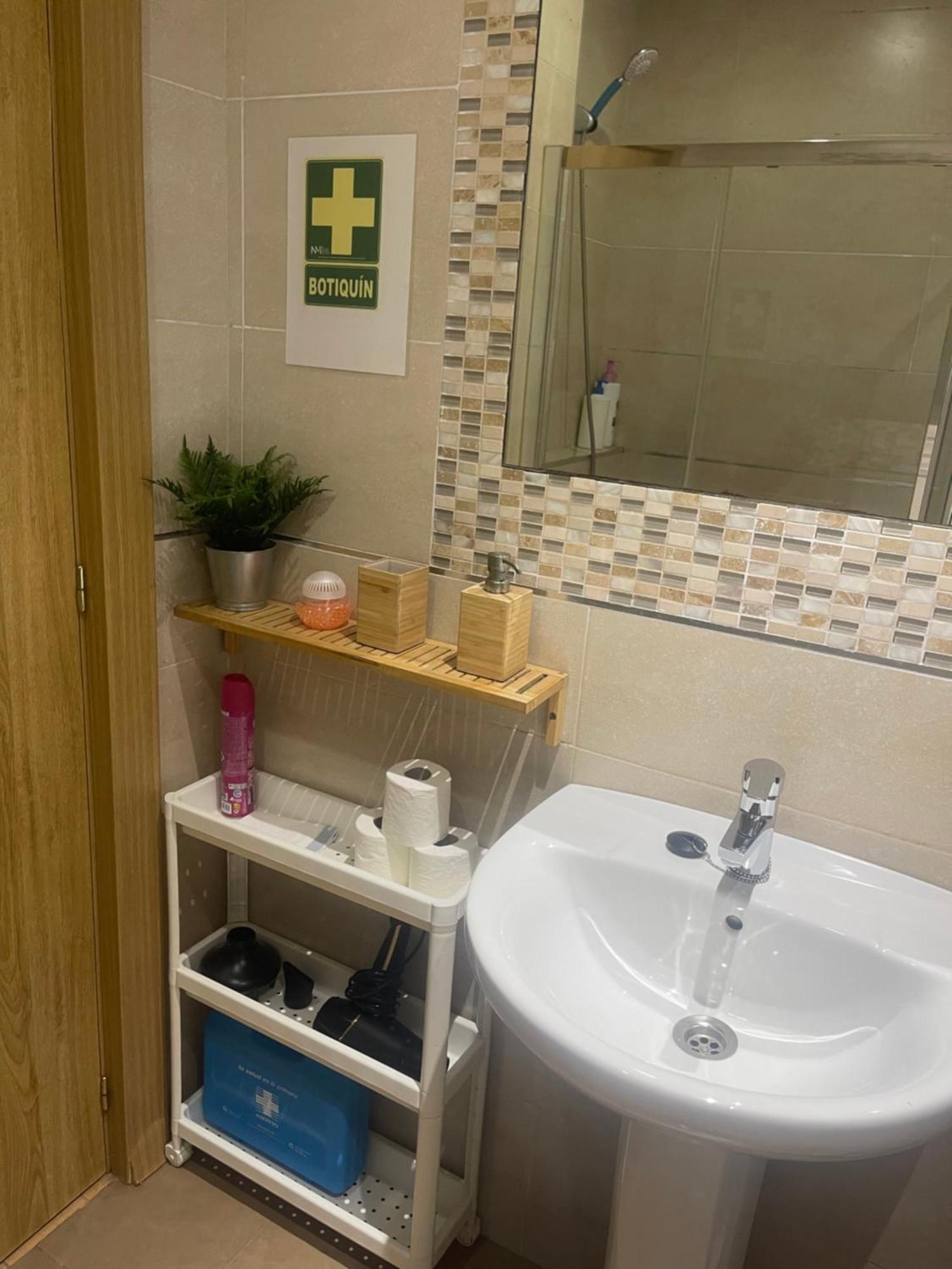 Ferienwohnung Casita Andaluza Centro Con Parking Sujeto A Disponibilidad Málaga Exterior foto